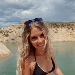 Meet your Posher, Jada